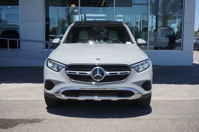 New 2026 MANUFAKTUR Alpine Grey Mercedes-Benz GLC 300 image 3