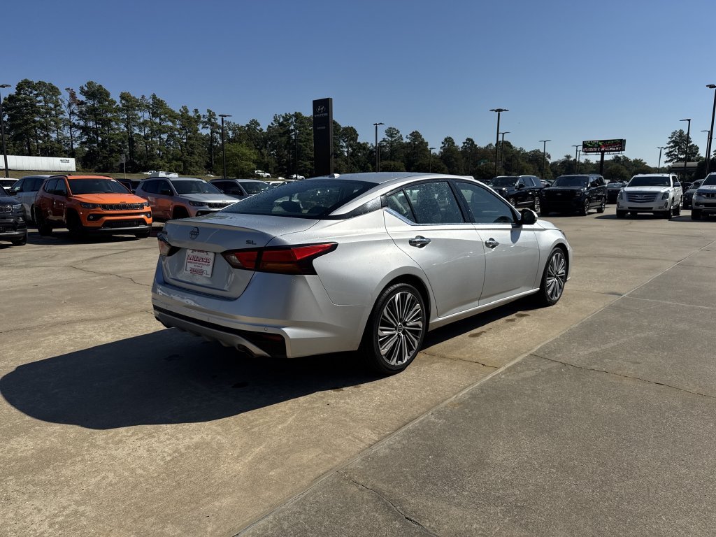 Used 2023 Silver Nissan 2.5 SL image 5