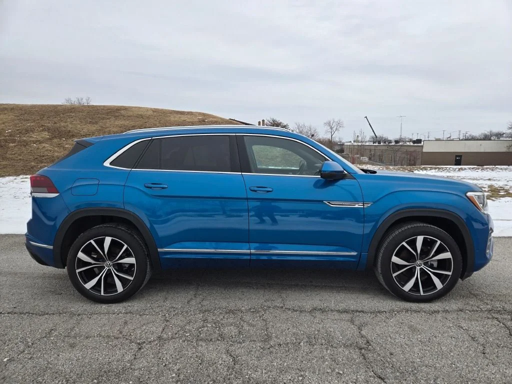 Used 2024 Blue Volkswagen 2.0T SEL Premium R-Line image 8