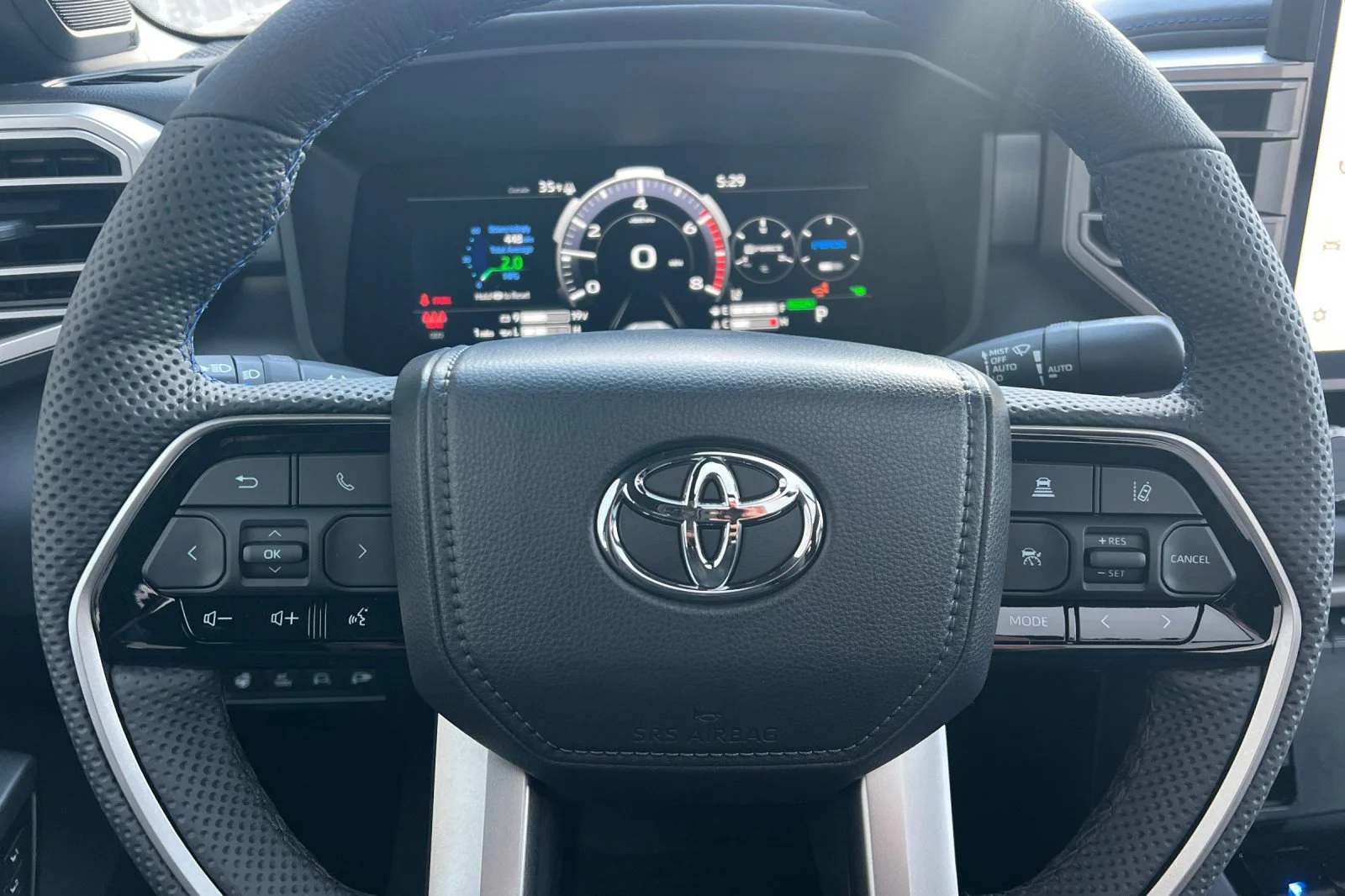 2026 Toyota Tundra Platinum - Photo 19