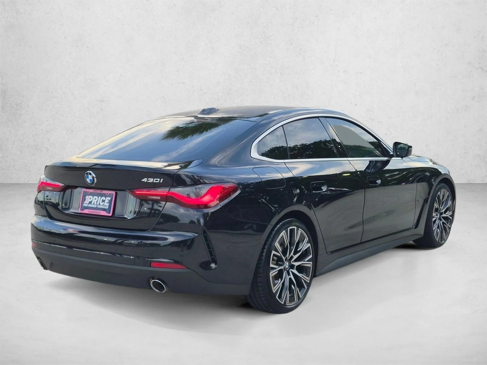 Used 2023 Black Sapphire Metallic BMW 430i image 5
