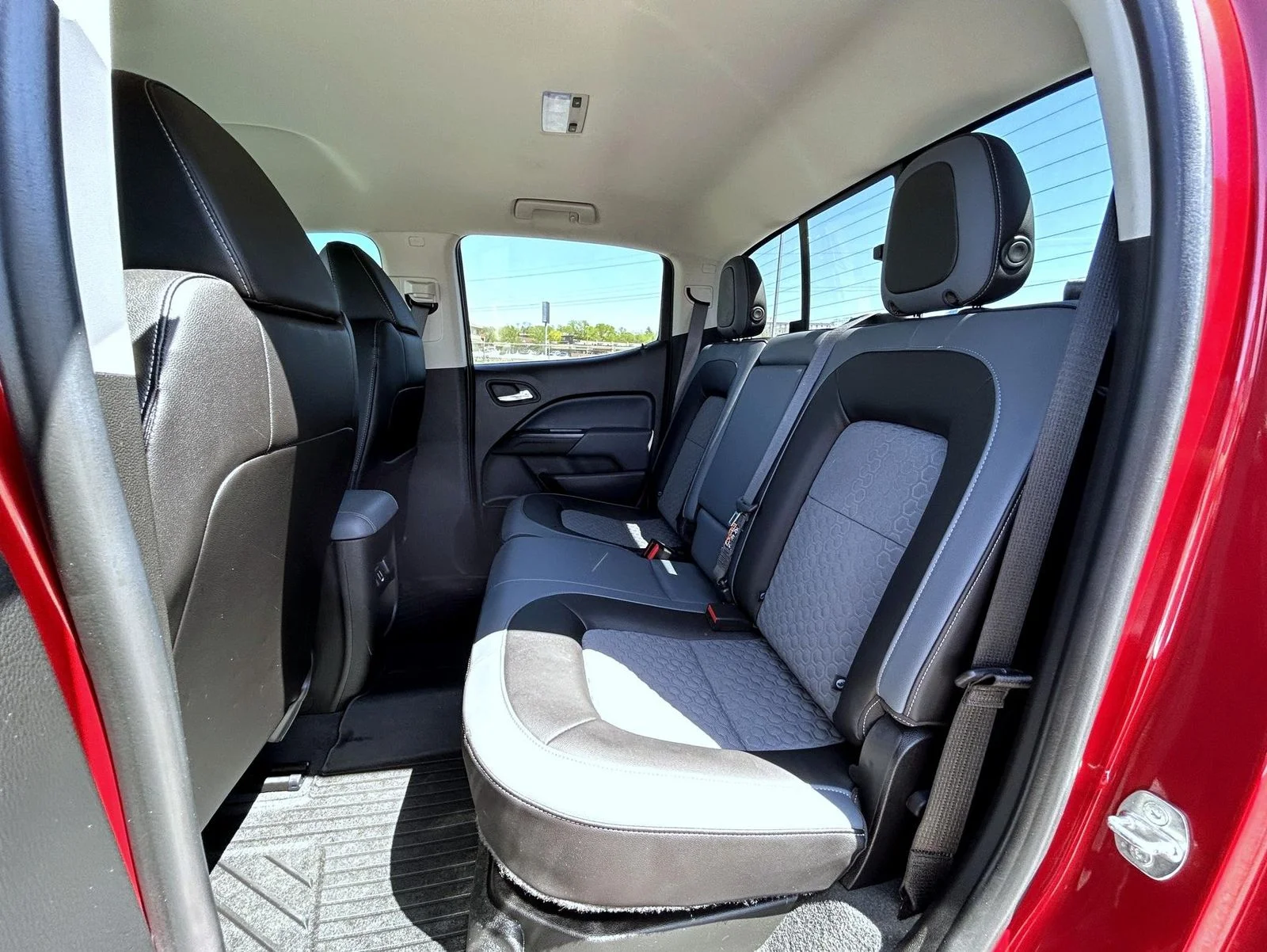 2021 Chevrolet Colorado Z71 - Photo 20