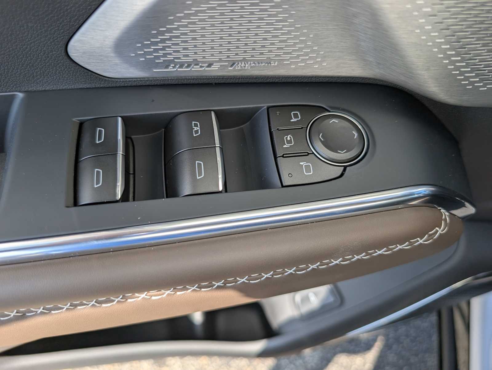 2027 GMC Acadia Denali Ultimate - Photo 30
