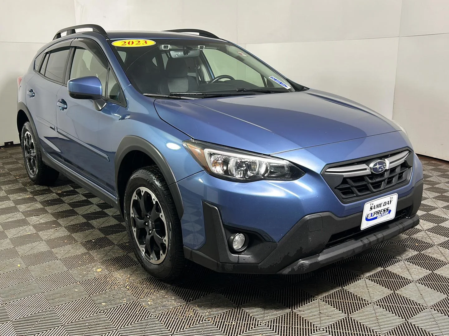 Used 2023 Horizon Blue Pearl Subaru Premium image 4