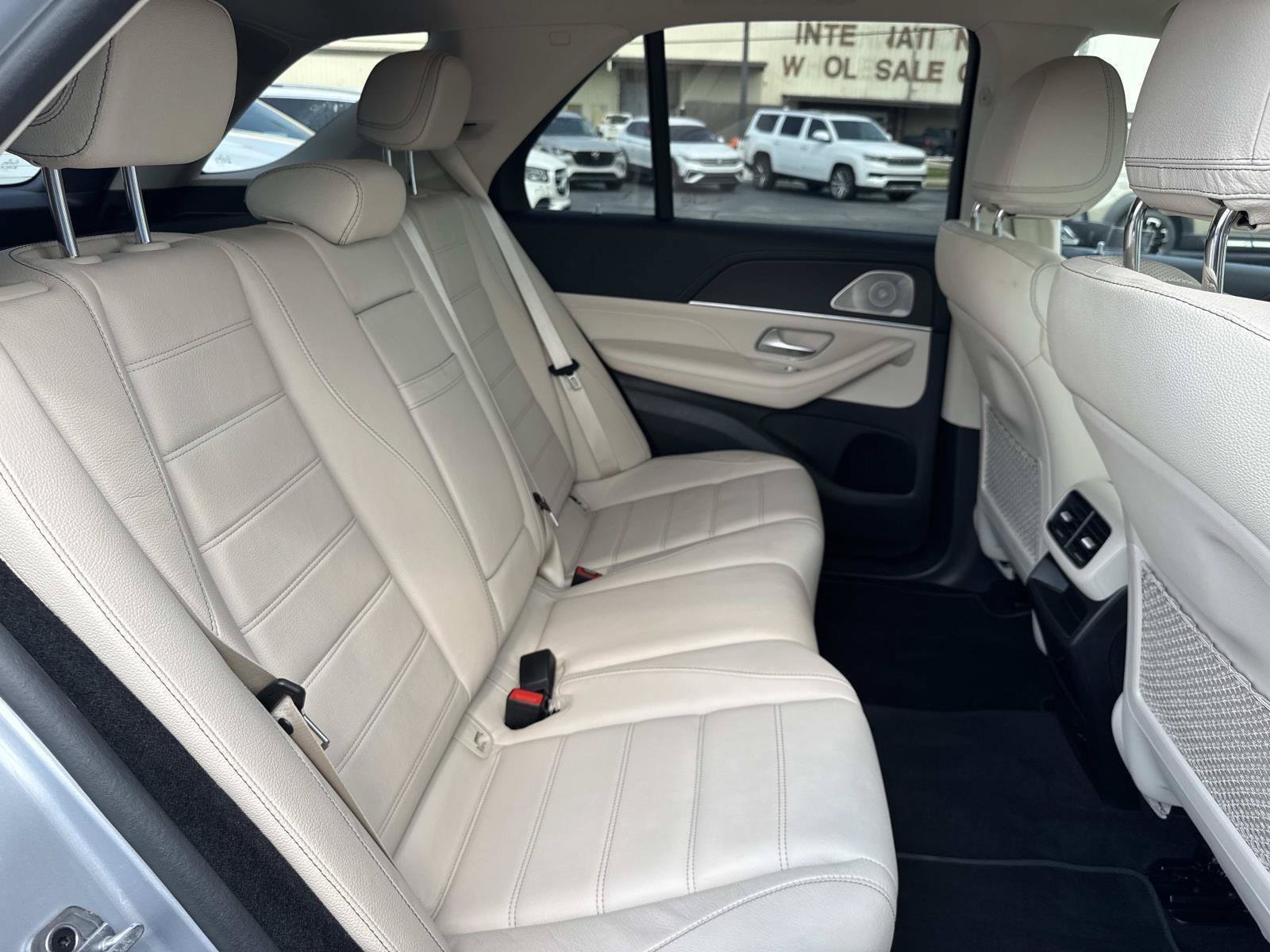 Used 2023 Silver Mercedes-Benz GLE 450 image 10
