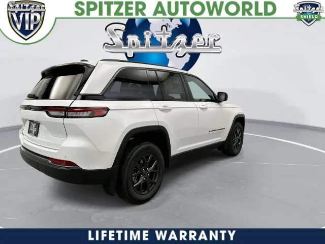 New 2027 Bright White Clear-Coat Paint Jeep Altitude image 10