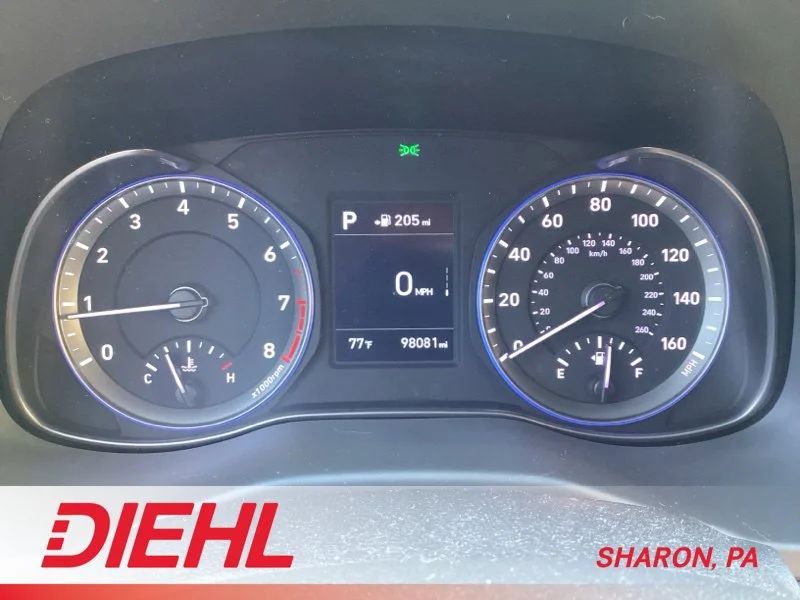 Used 2018 Black Hyundai SEL image 11