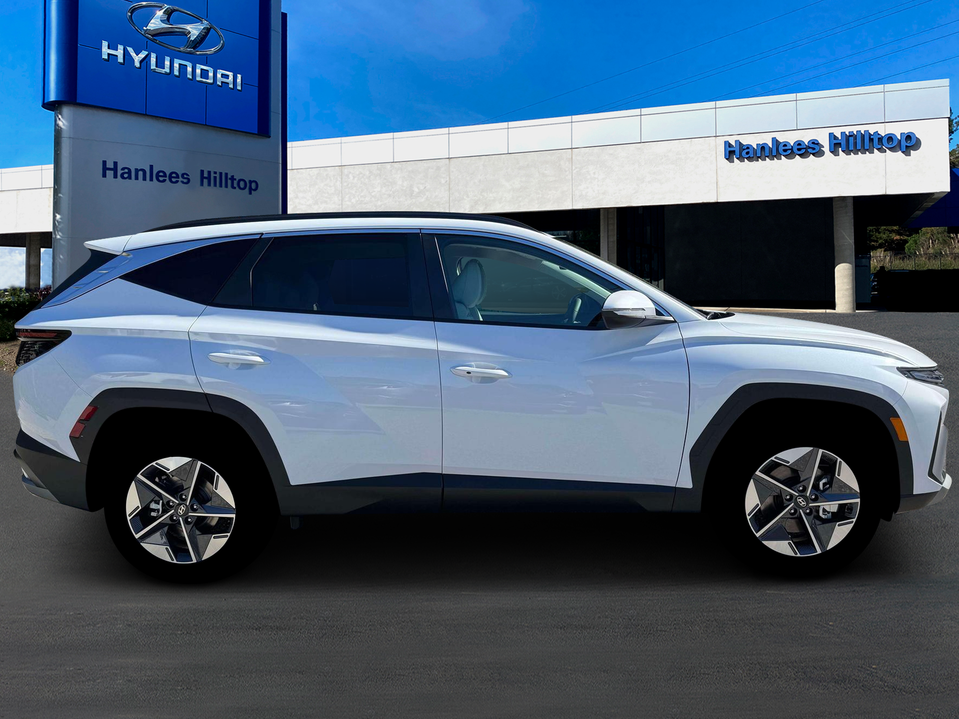 New 2026 White Hyundai SEL Convenience image 9