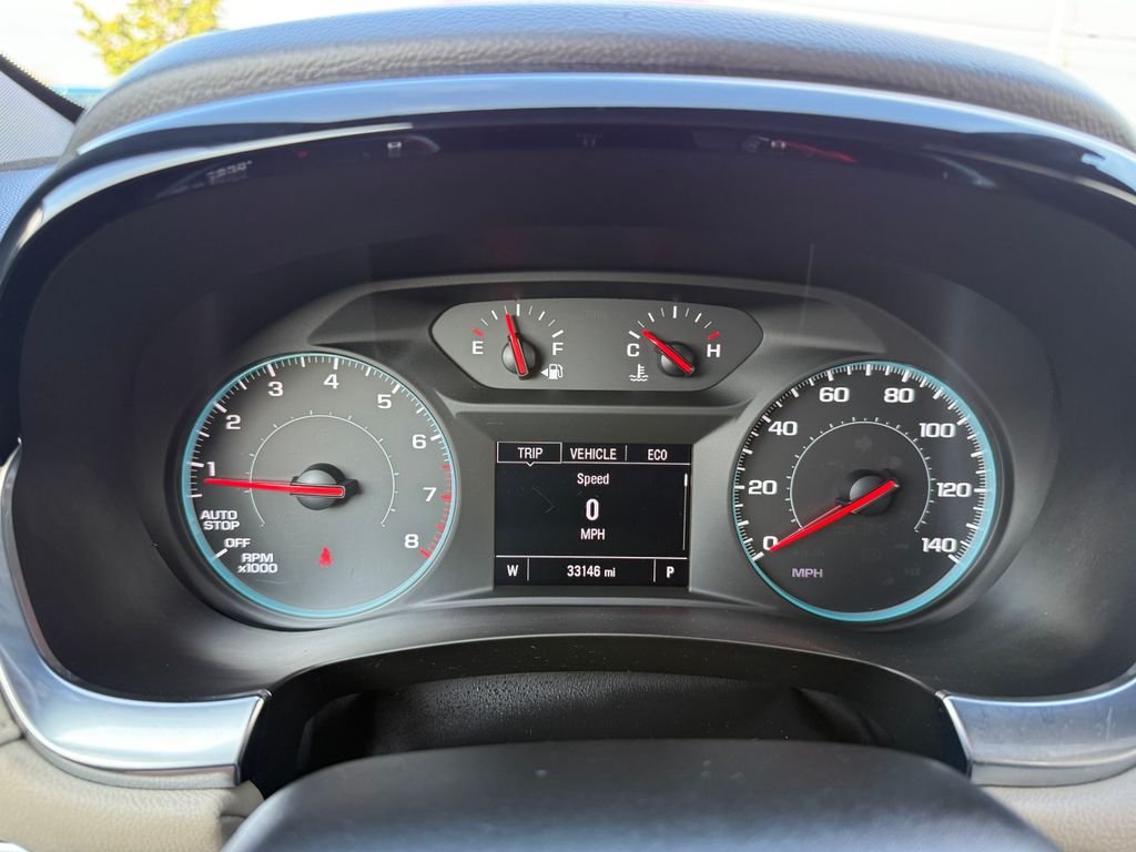 Used 2022 White Chevrolet LS image 30