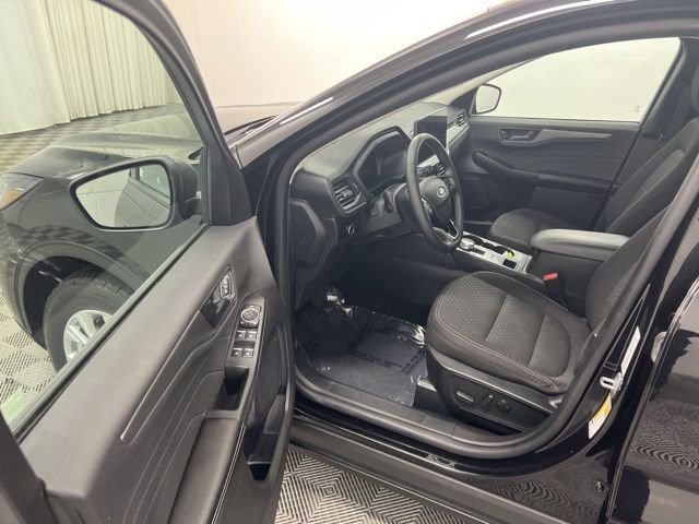 Used 2023 Black Ford Active image 11
