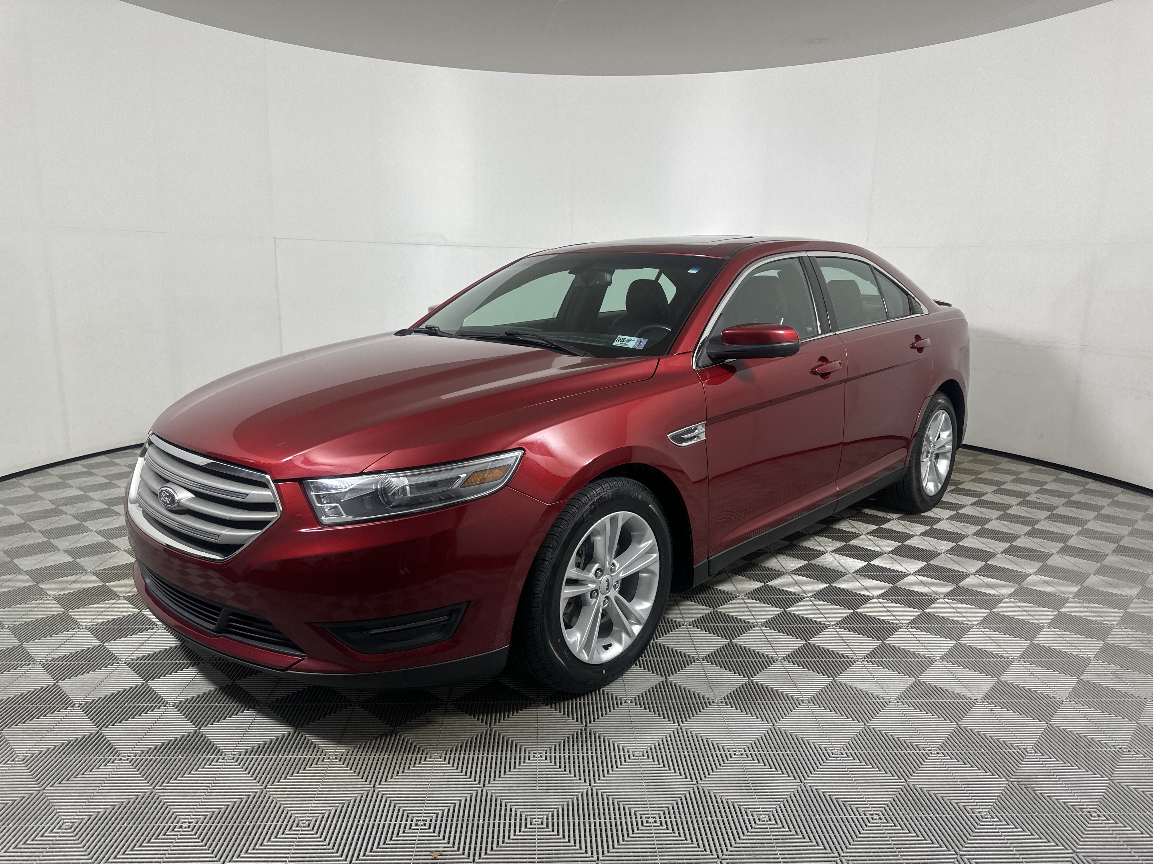 Used 2013 Ruby Red Metallic Tinted Ford SEL image 3