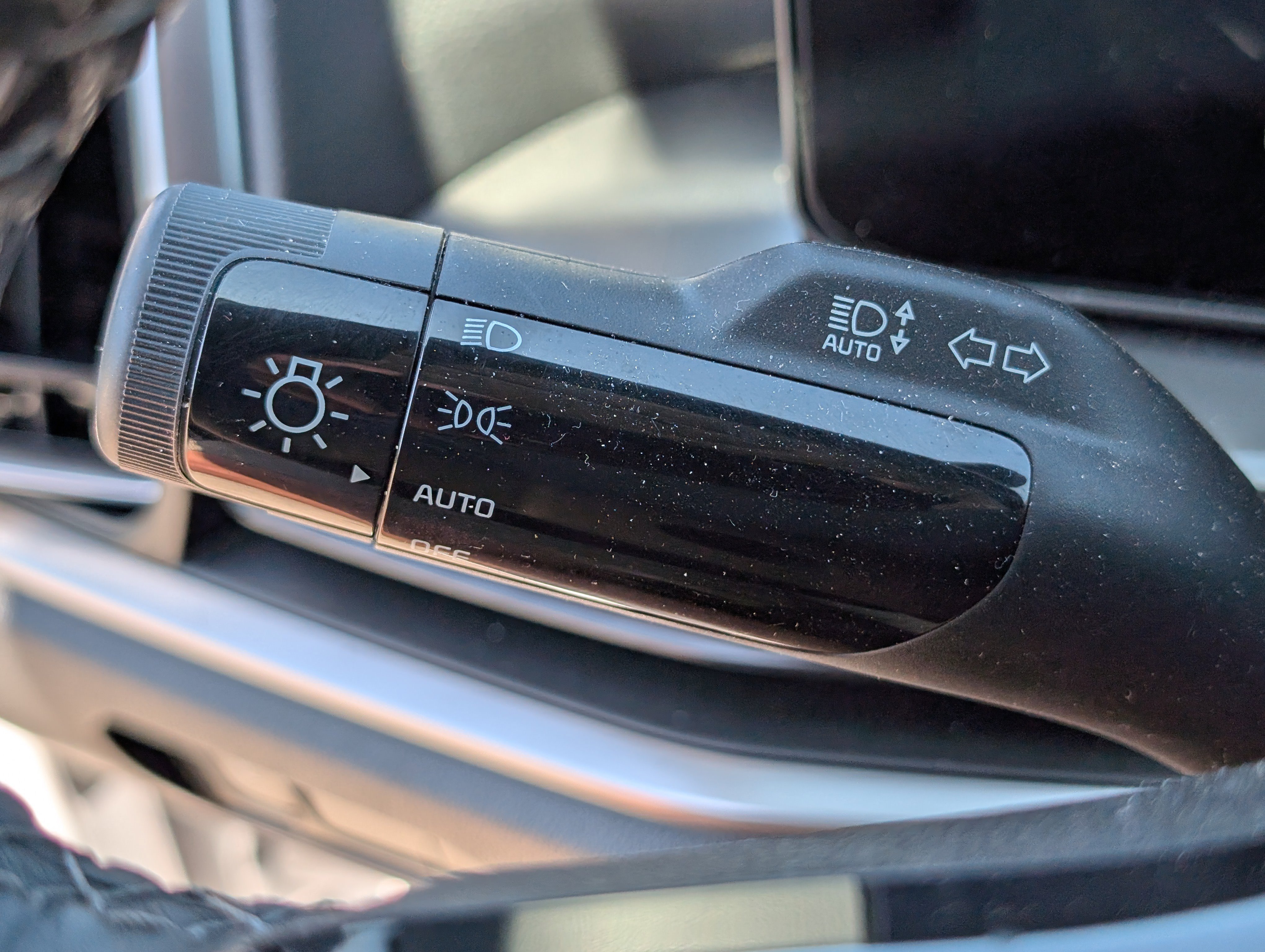 2025 Kia Sorento S - Photo 25