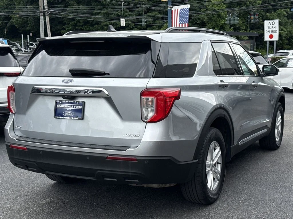Used 2023 Silver Metallic Ford XLT image 3