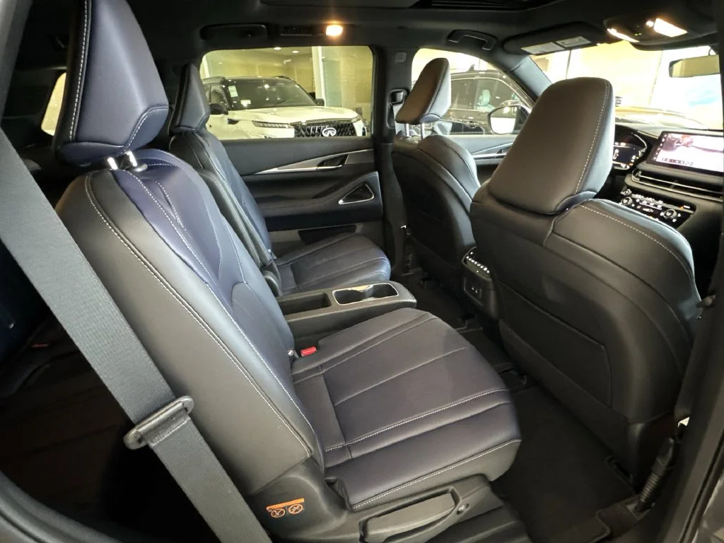 New 2027 2T GRPT SHDW INFINITI Sport AWD image 28