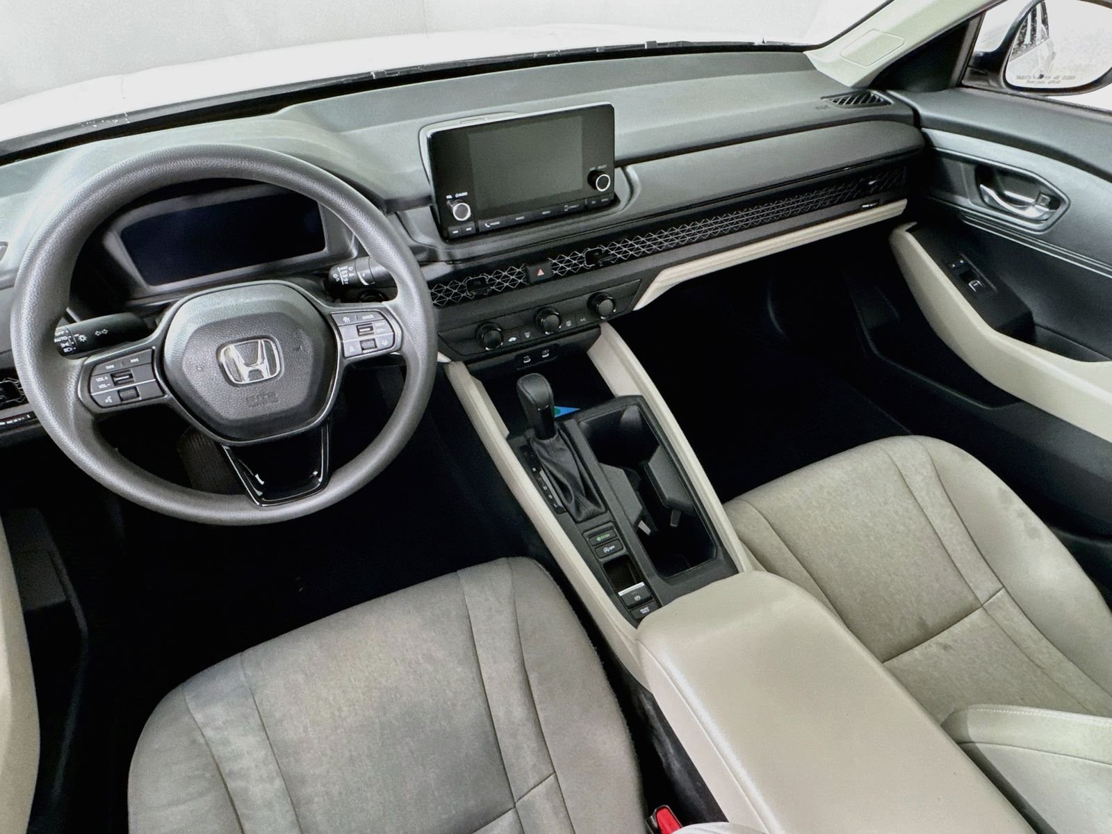 2024 Honda Accord LX - Photo 18