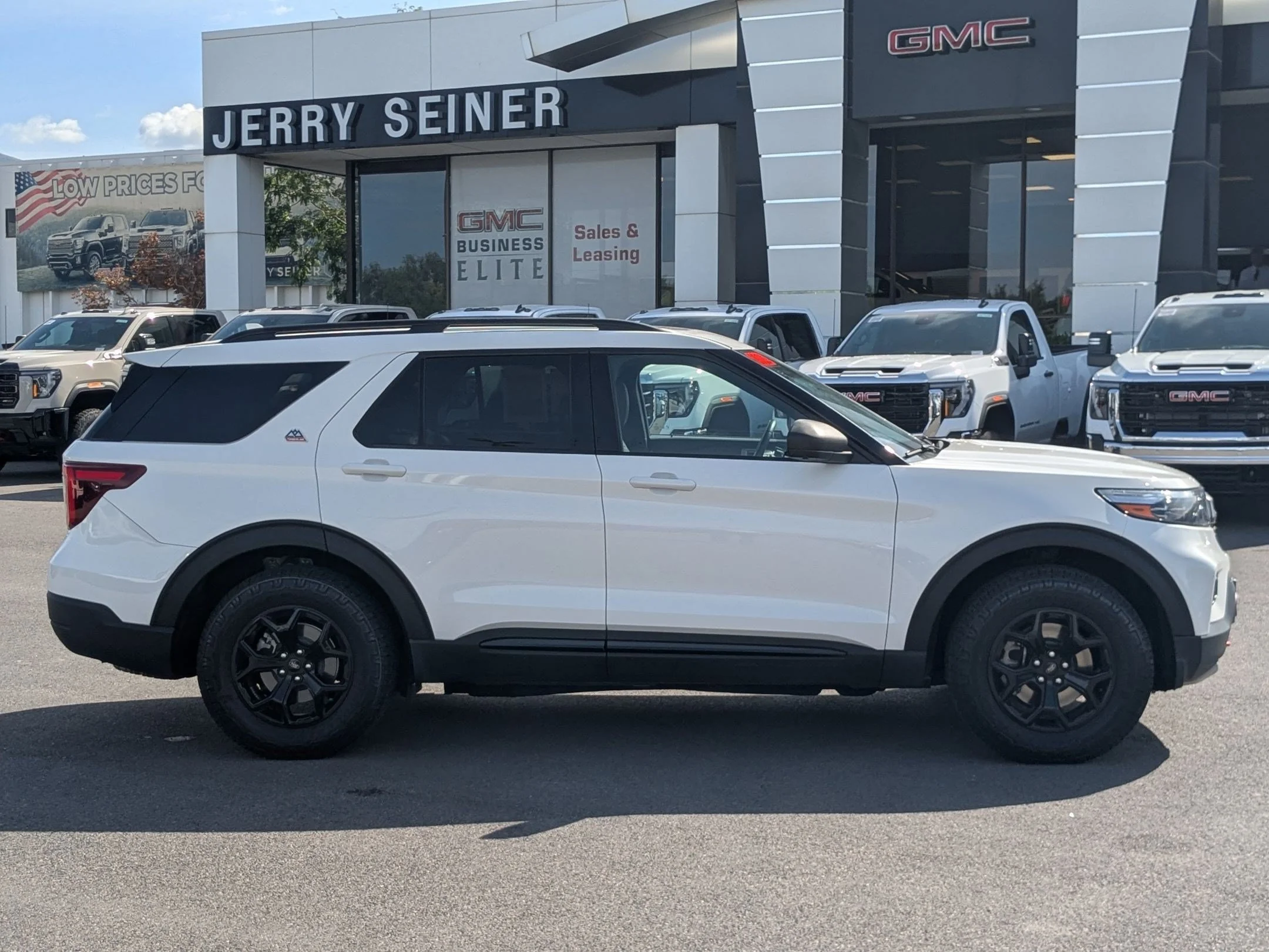 Used 2022 White Metallic Ford Timberline image 6
