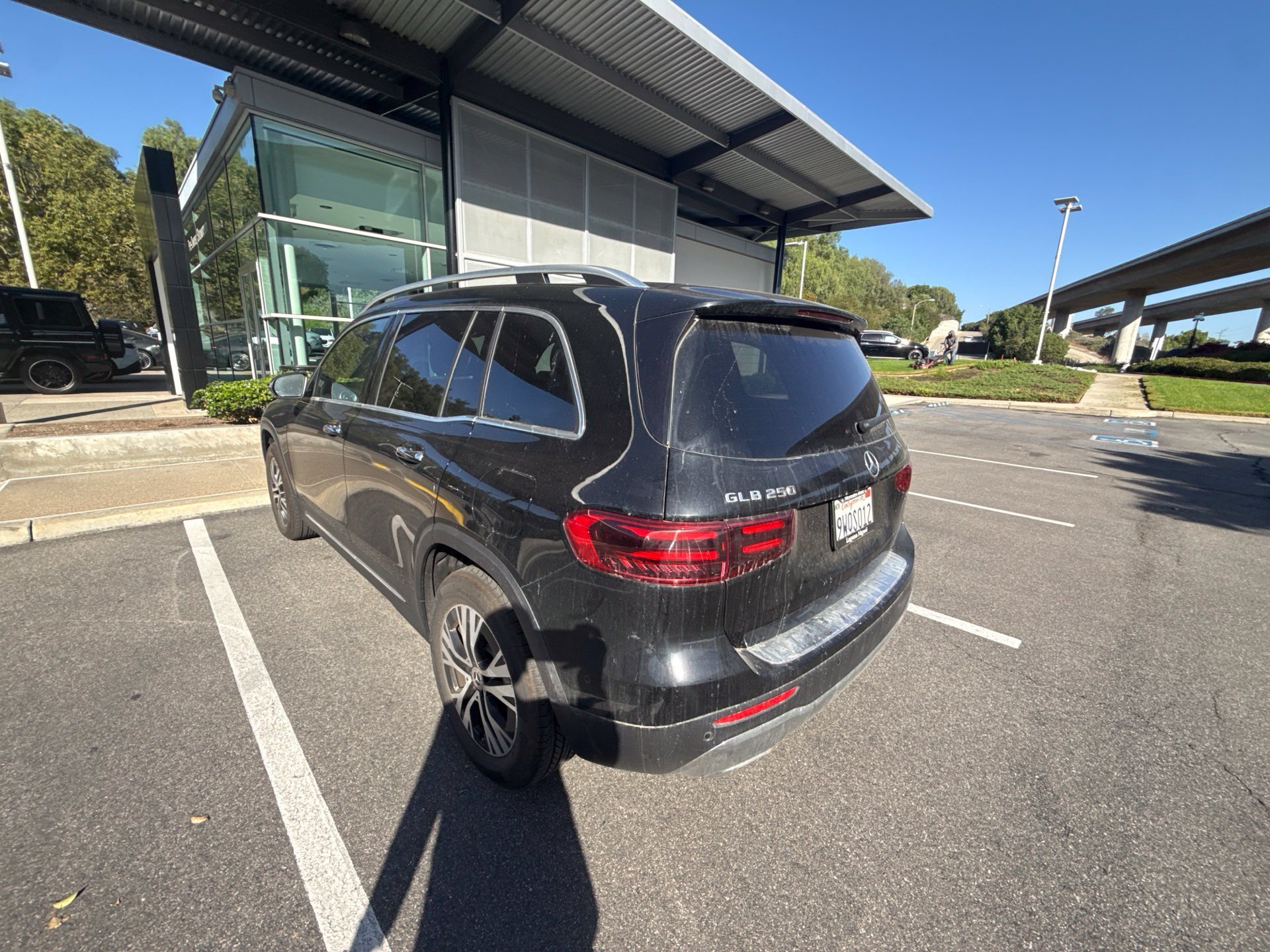 Used 2024 Black Mercedes-Benz GLB 250 image 5