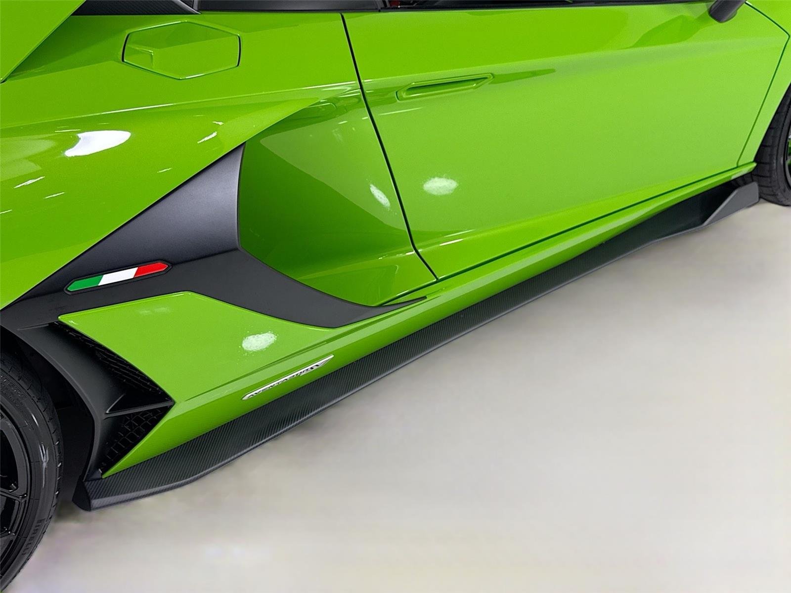 2021 Lamborghini Aventador - Photo 40