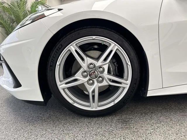 Used 2020 White Chevrolet Stingray image 12