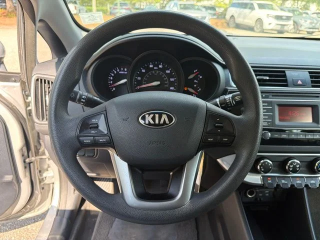 Used 2017 Silver Kia LX image 13