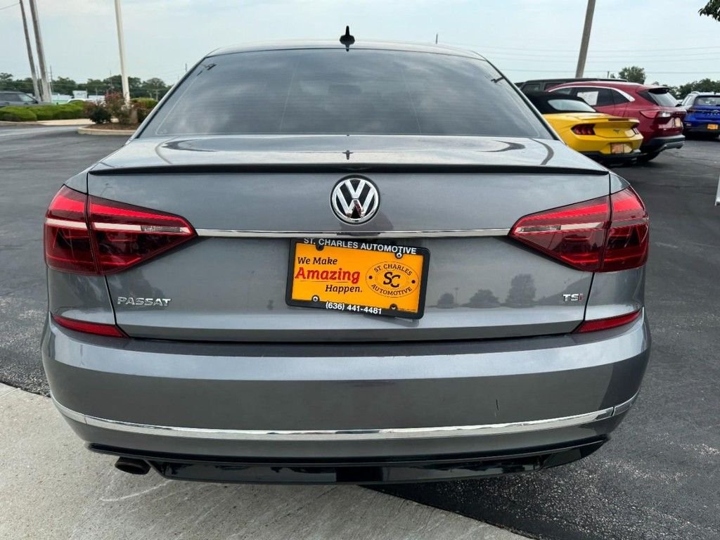 Used 2017 Platinum Gray Metallic Volkswagen 1.8T R-Line image 4