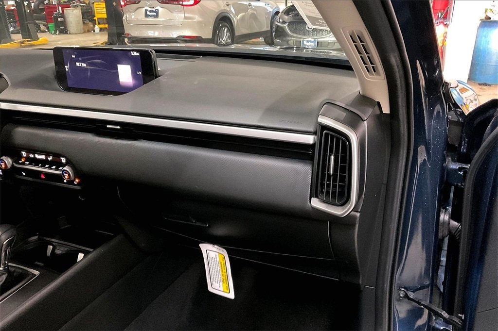 2025 MAZDA CX-50 - Image 15
