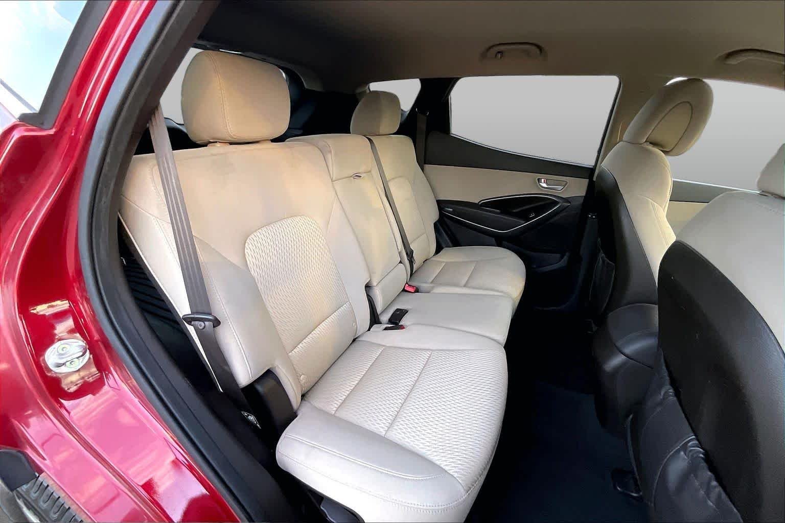 Used 2013 Serrano Red Hyundai Sport image 18