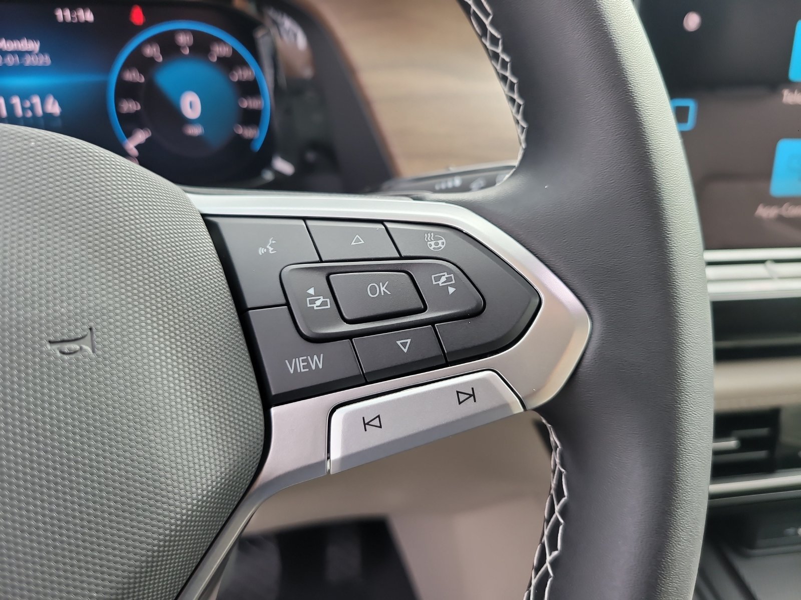 2026 Volkswagen Atlas SE w/Tech - Photo 31