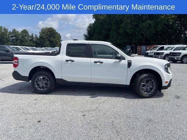 New 2026 White Ford XLT image 2