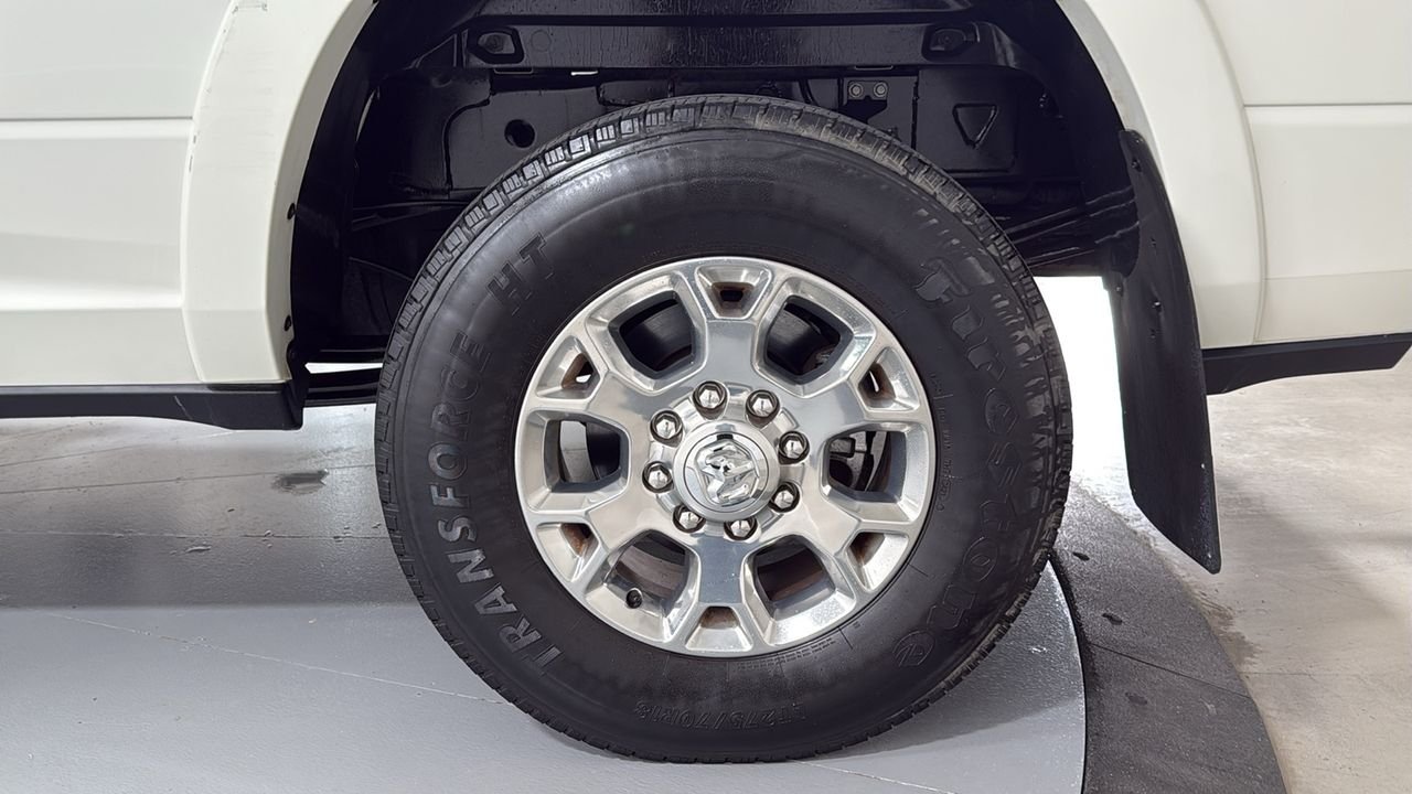 Used 2021 White Ram Laramie image 23