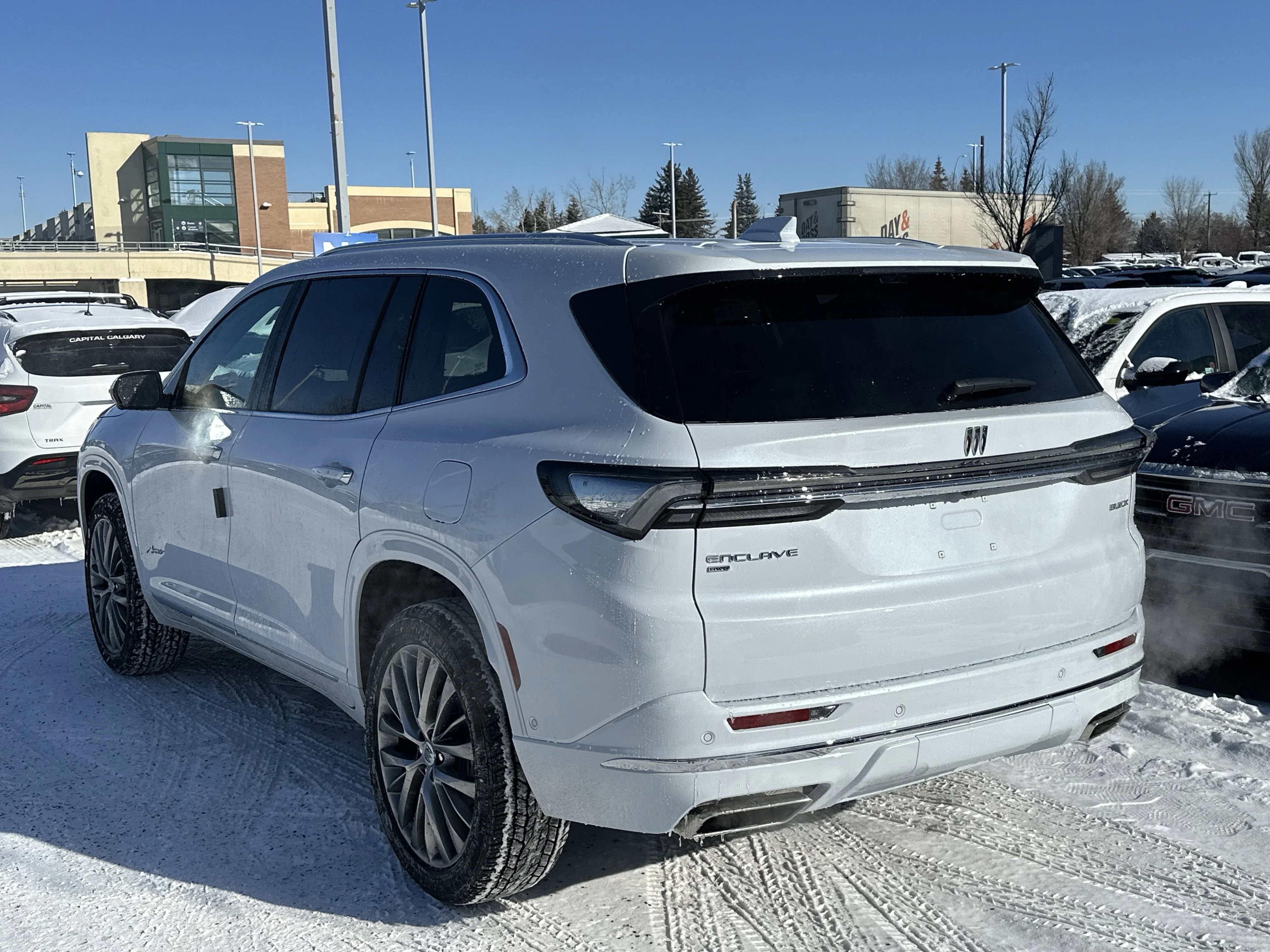 New 2026 Iridescent White Tricoat Buick Avenir image 4