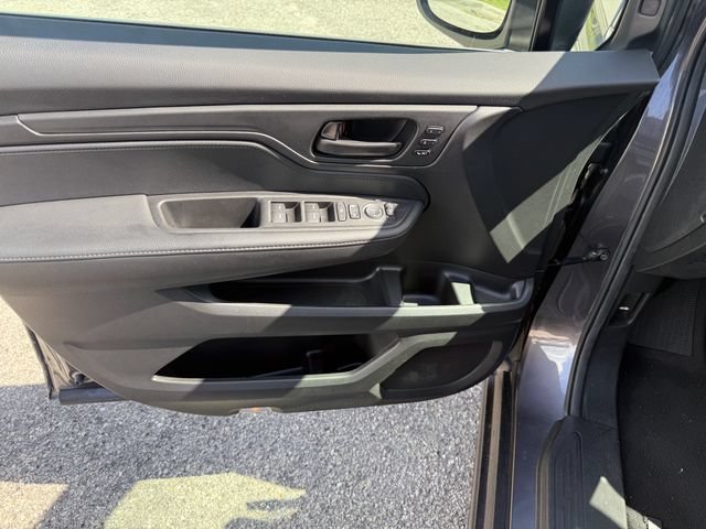 2025 Honda Odyssey EX-L - Photo 14
