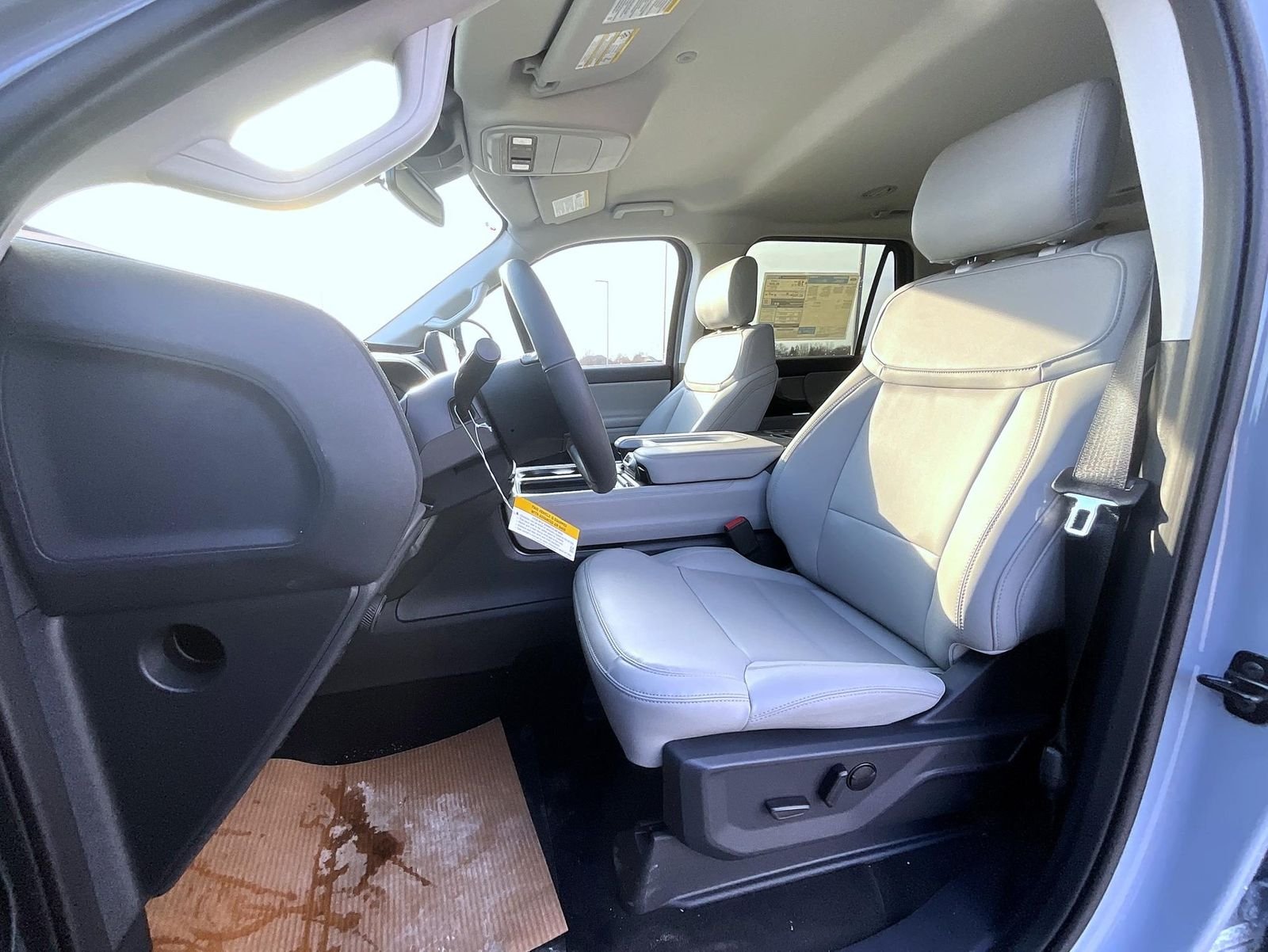 New 2026 Glacier Gray Metallic Tri-Coat Ford Active image 9