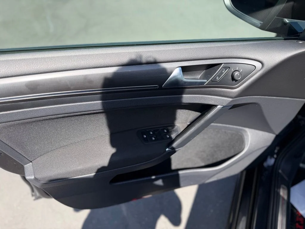 Used 2019 Black Volkswagen 2.0T S image 21