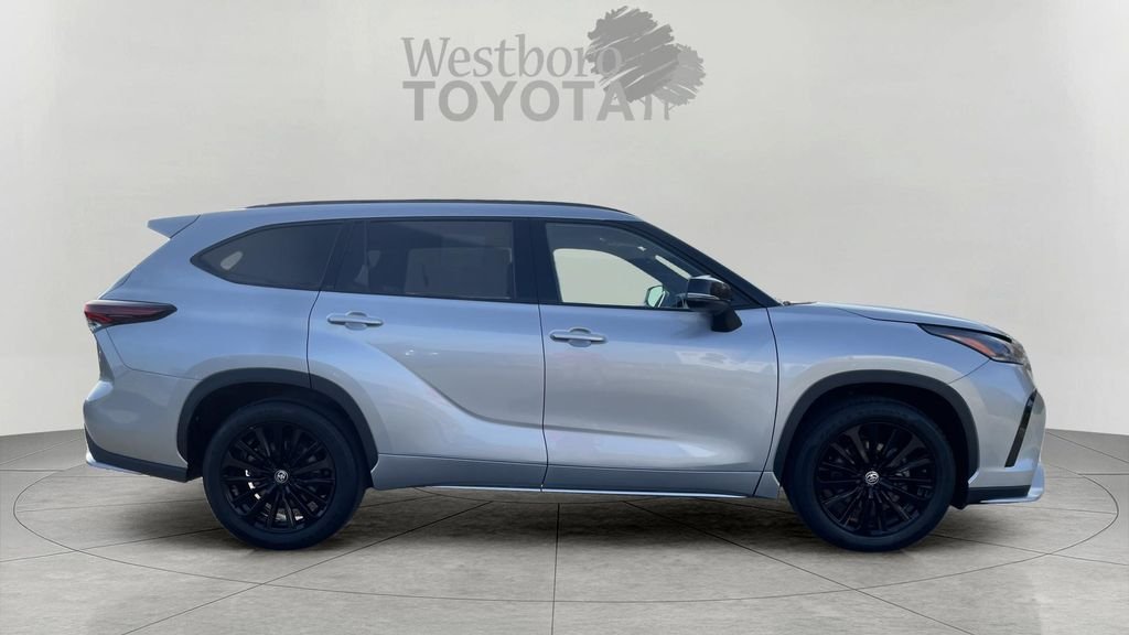 Used 2025 Silver Toyota XSE image 7