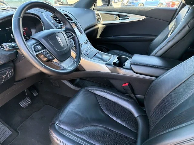 Used 2020 Black Lincoln Standard image 18