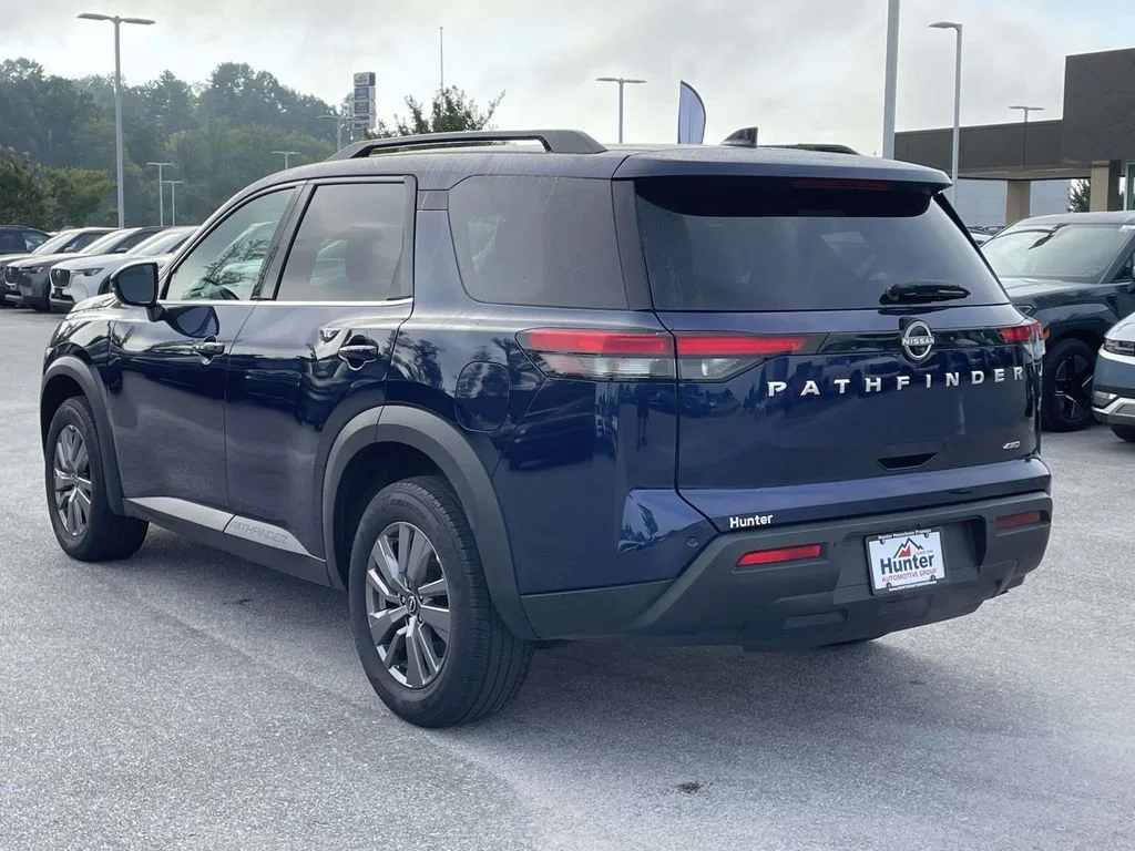 2025 Nissan Pathfinder SV - Photo 27