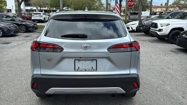 2024 Toyota Corolla Cross XLE - Photo 6