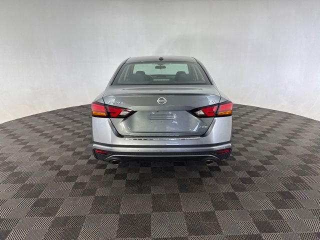 Used 2021 Gray Nissan 2.5 SV image 6
