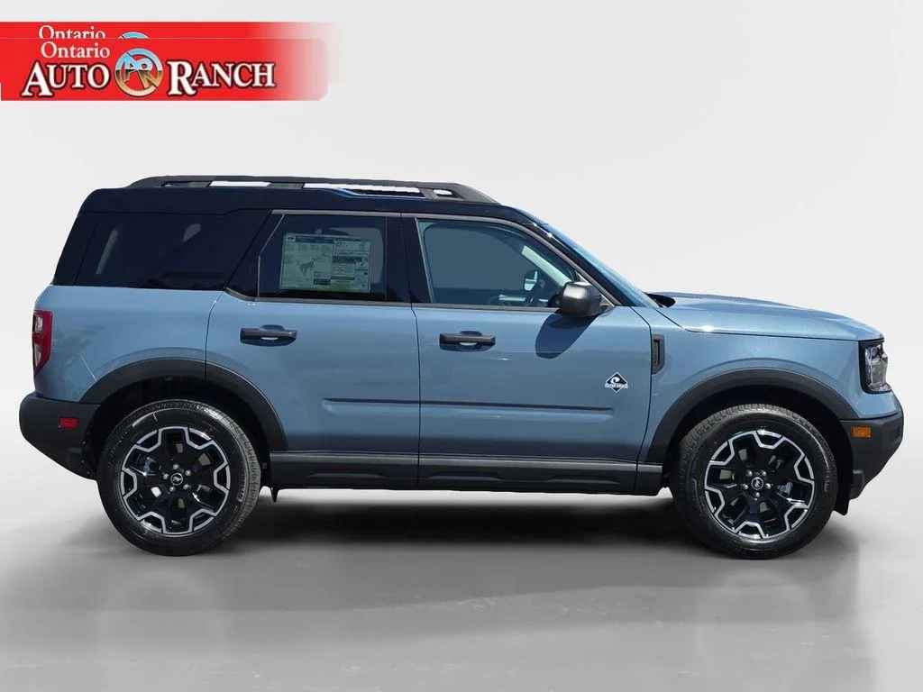 New 2026 Azure Gray Metallic Tri-Coat Ford Outer Banks® image 6