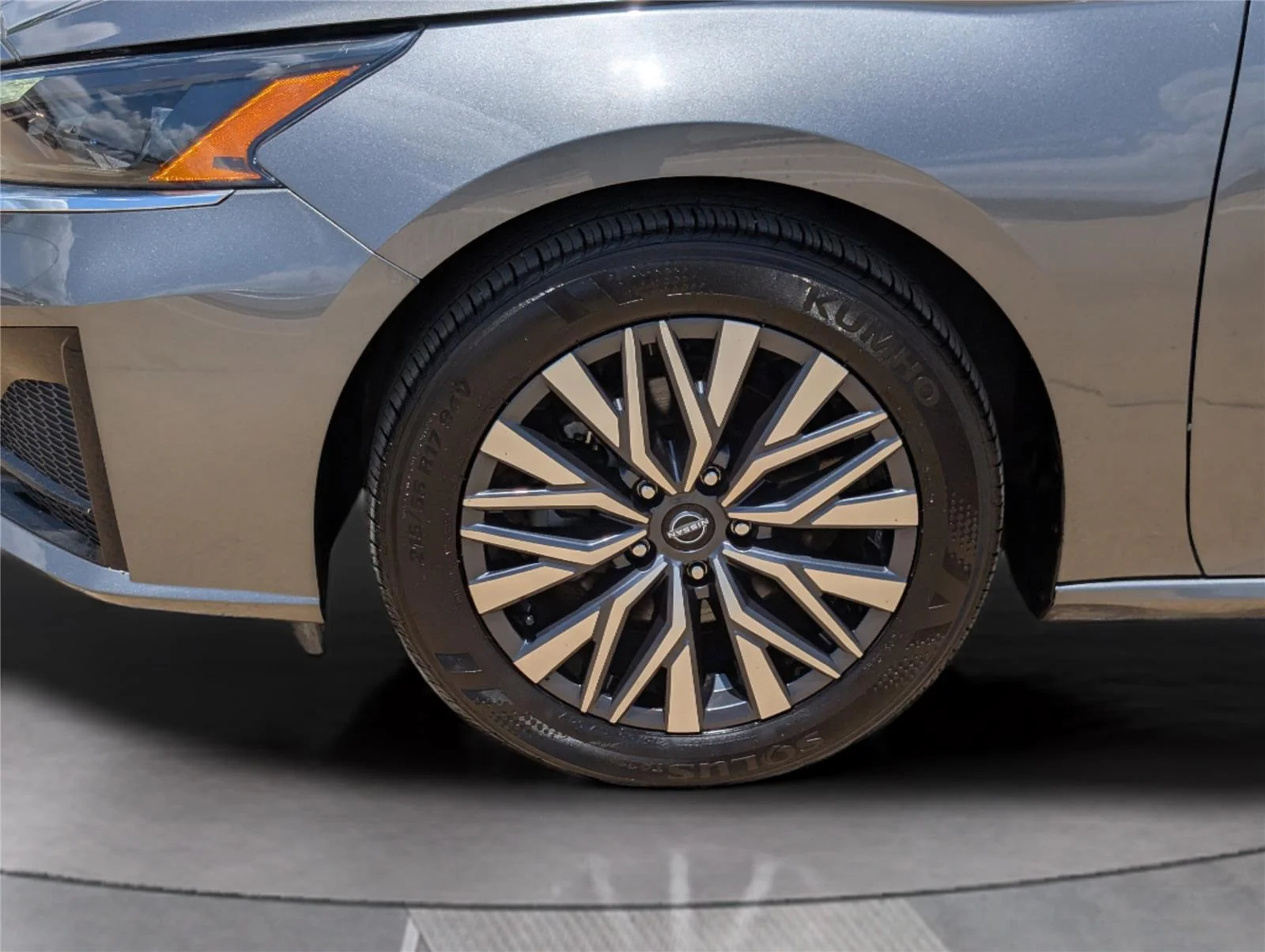 Used 2025 Gun Metallic Nissan SV image 33