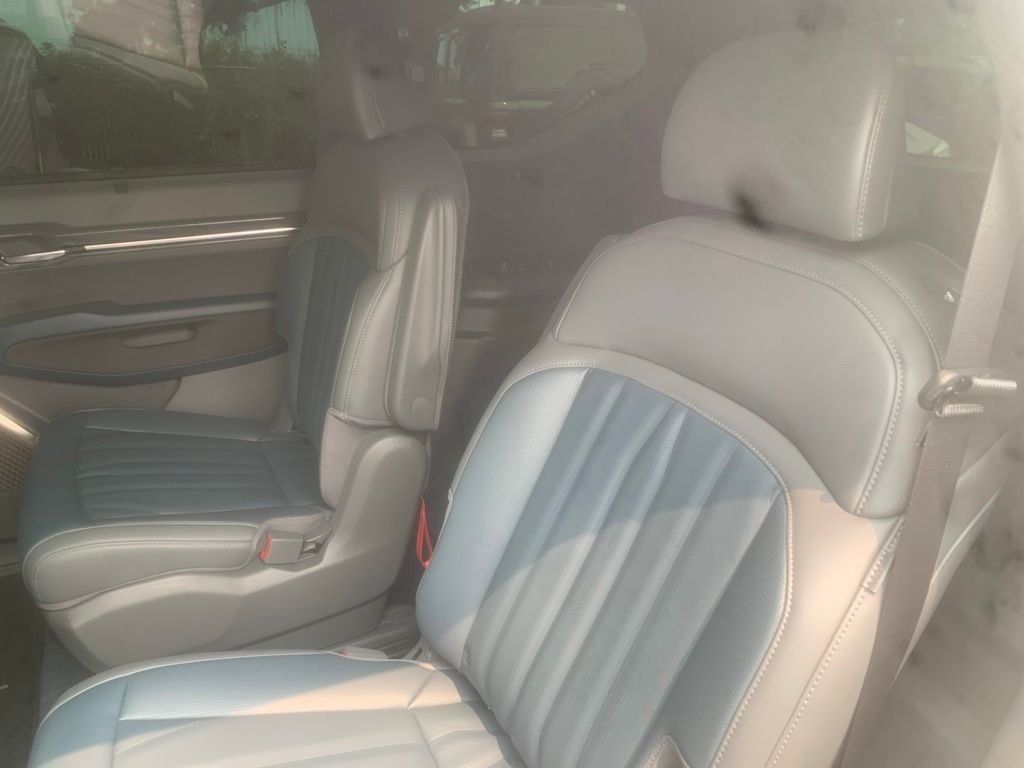 Used 2024 White Kia GT-Line image 27
