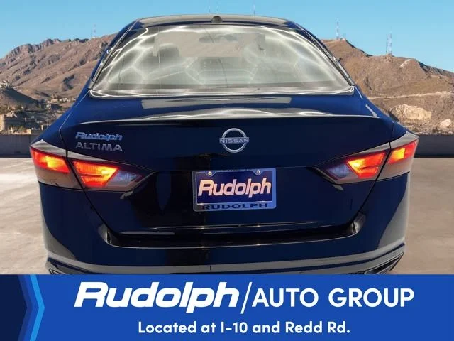 Used 2025 Black Nissan 2.5 SV image 4