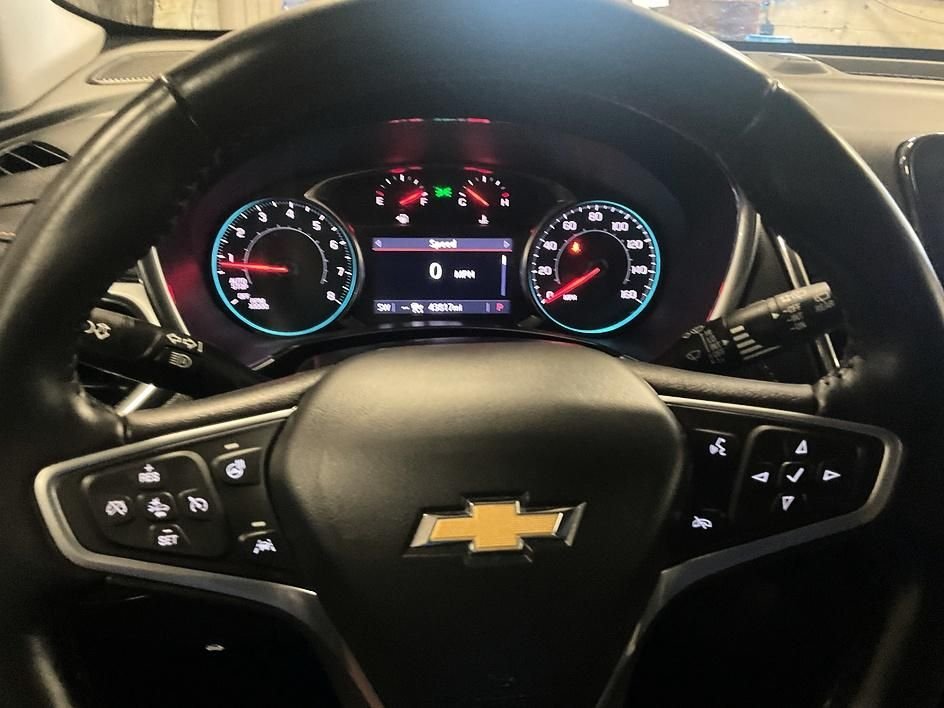 Used 2022 Blue Chevrolet Premier image 24