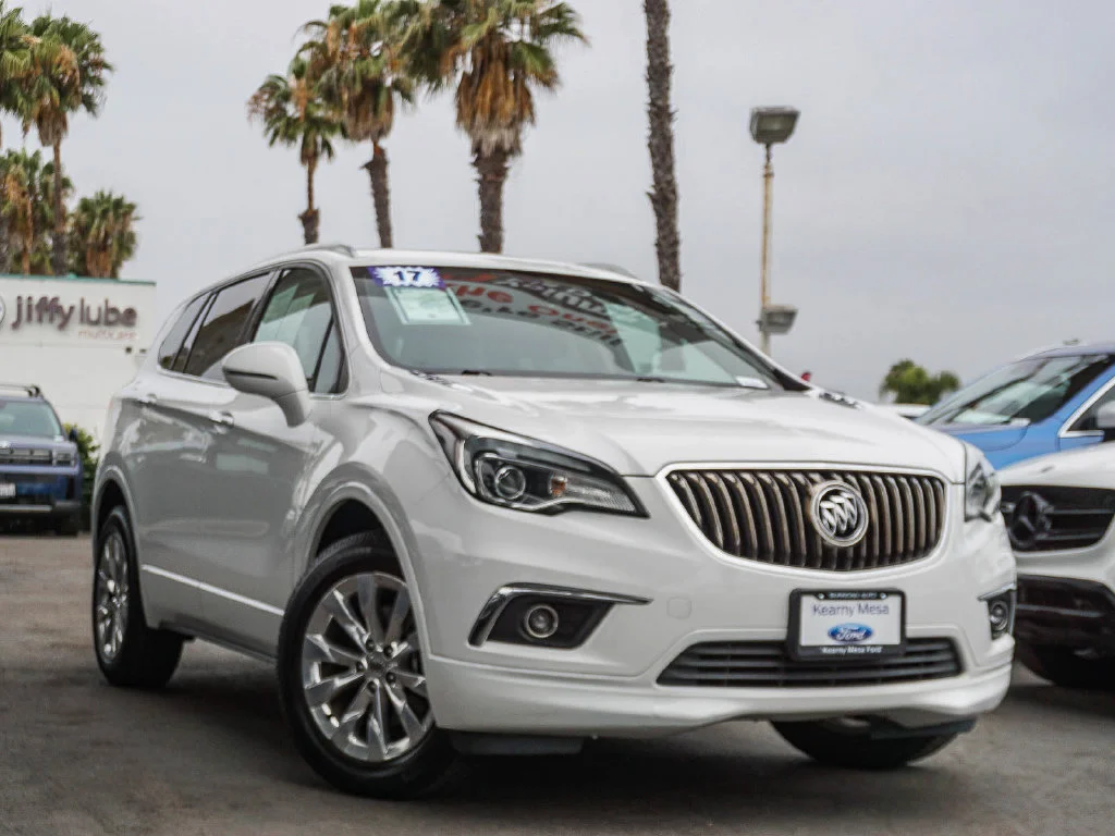 Used 2017 White Buick Essence image 1