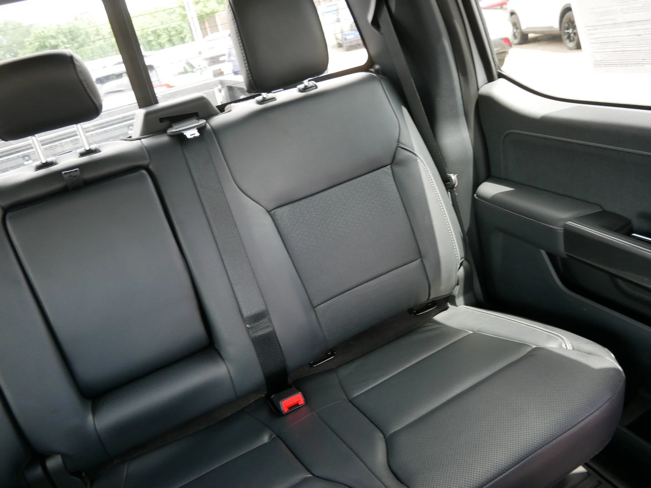 Used 2023 Oxford White Ford LARIAT image 14