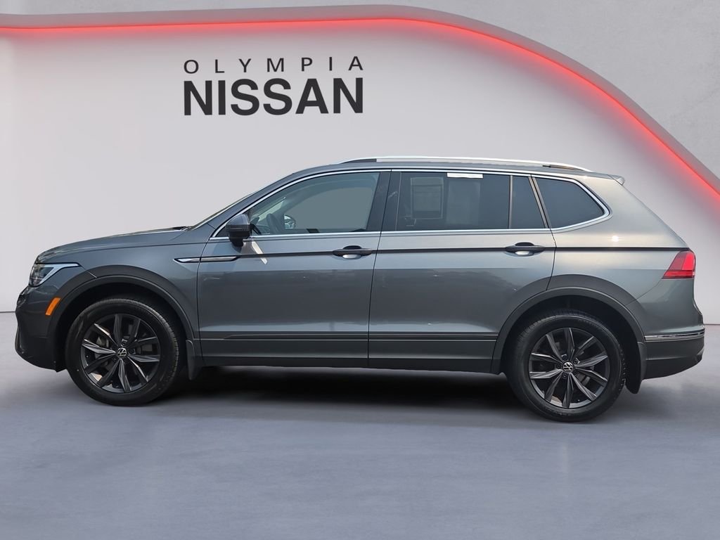Used 2022 Gray Volkswagen 2.0T SE image 2