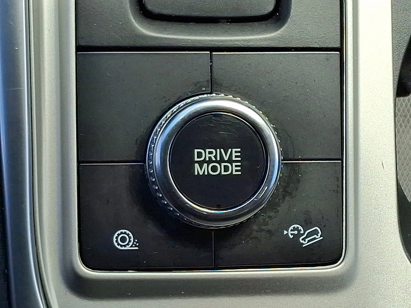 Used 2023 Black Metallic Ford XLT image 24
