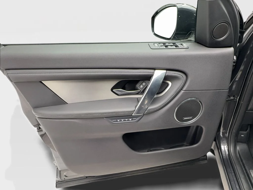 Used 2025 Gray Land Rover SE image 21