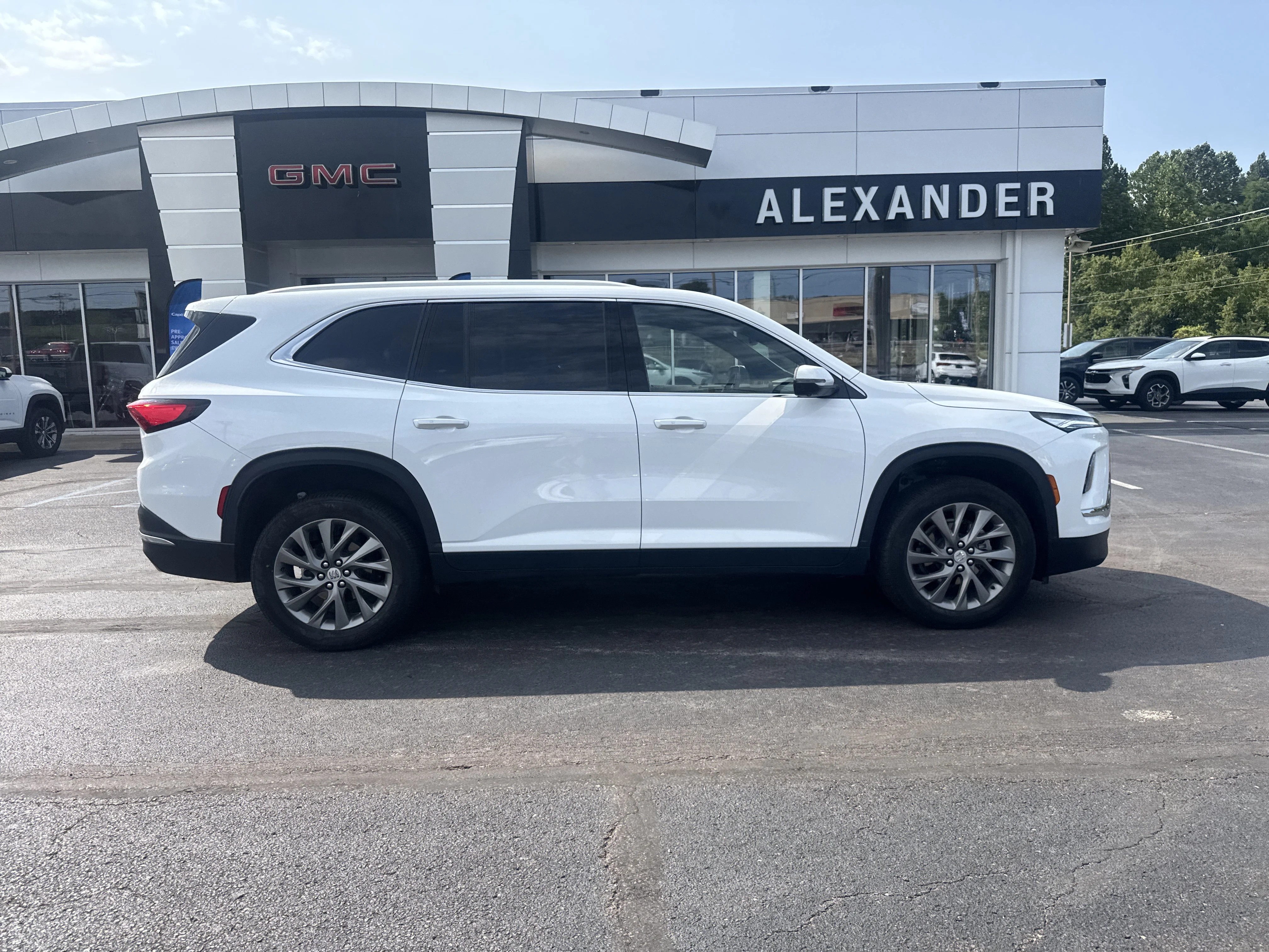 Used 2026 Summit White Buick Preferred image 2